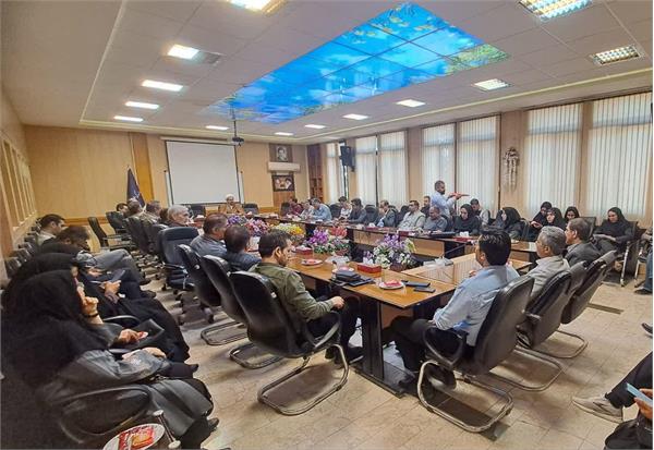 غدیر؛ نقشه راه نخبگان در مواجهه با فتنه‌های معاصر/ هم‌اندیشی هیئت علمی دانشگاه با محور «بازخوانی پیام جهانی غدیر»