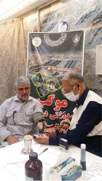 ارائه خدمات رایگان پزشکی به زائران اربعین در کربلای معلی