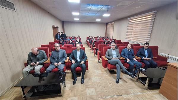 برگزاری جلسه توجیهی دانشجویان جدیدالورود رشته‌های بهداشت محیط و بهداشت حرفه‌ای